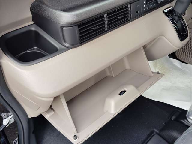 ホンダ Ｎ　ＢＯＸ ジョイ ６６０ モノトーン R7年 (東海) 99