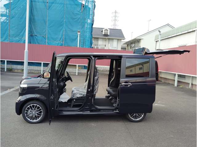 ホンダ Ｎ　ＢＯＸ カスタム ６６０ ターボ R7年 (東海) 99