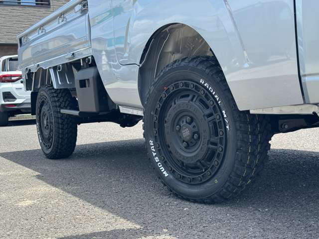 ダイハツ ハイゼットトラック ６６０ ジャンボ エクストラ ３方開 ４ＷＤ R8年 (関東) 99