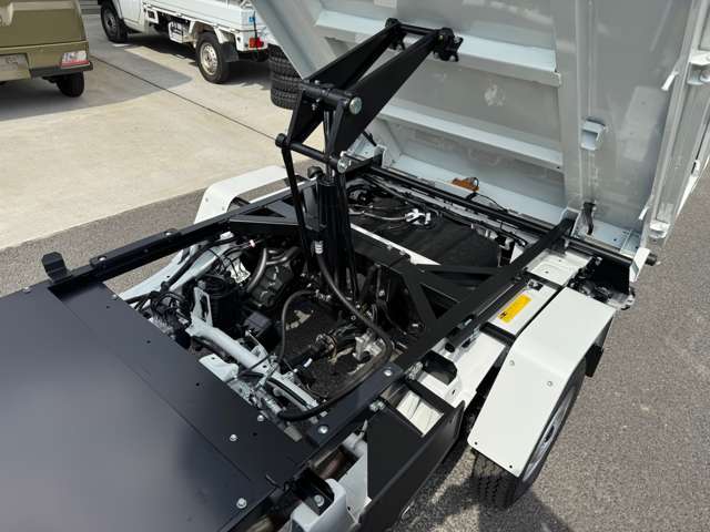 ダイハツ ハイゼットトラック ６６０ 多目的ダンプ ＰＴＯ式 ３方開 ４ＷＤ R8年 (関東) 99