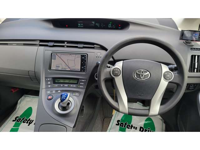 トヨタ プリウス １．８ Ｓ ツーリングセレクション H22年 (四国) 99