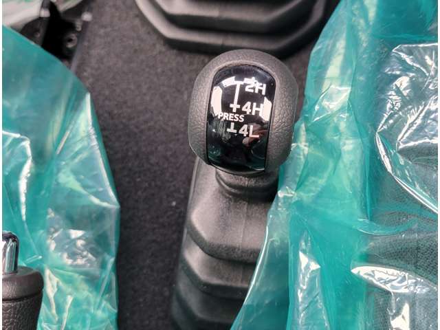 スズキ ジムニー　ノマド １．５ ＦＣ ４ＷＤ R8年 (四国) 99