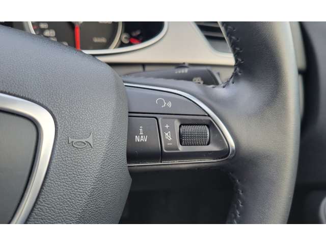 アウディ Ａ４ ２．０　ＴＦＳＩ H26年 (四国) 99