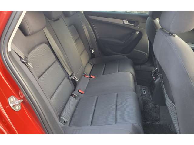 アウディ Ａ４ ２．０　ＴＦＳＩ H26年 (四国) 99