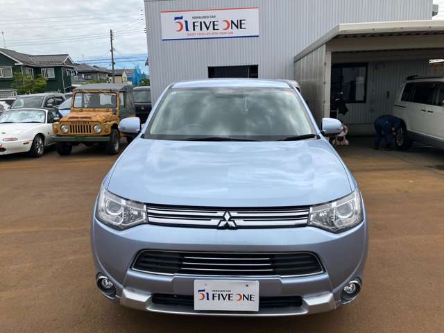 三菱 アウトランダーＰＨＥＶ ２．０ Ｇ ナビパッケージ ４ＷＤ H26年 (甲信越・北陸) 99