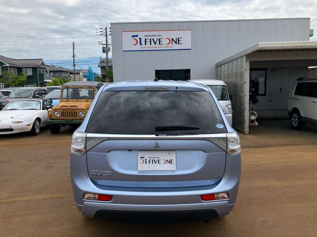 三菱 アウトランダーＰＨＥＶ ２．０ Ｇ ナビパッケージ ４ＷＤ H26年 (甲信越・北陸) 99
