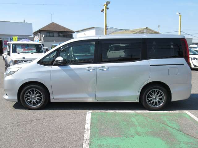 トヨタ ノア ２．０ Ｘ H28年 (関東) 99