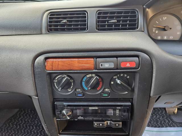 日産 サニー １．５ ＥＸサルーン H8年 (中国) 99