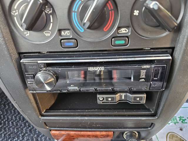 日産 サニー １．５ ＥＸサルーン H8年 (中国) 99