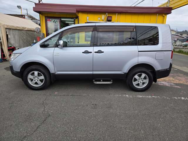 三菱 デリカ　Ｄ：５ ２．４ Ｇ パワーパッケージ ４ＷＤ H19年 (東北) 99