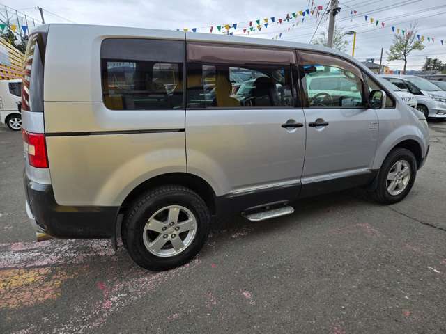三菱 デリカ　Ｄ：５ ２．４ Ｇ パワーパッケージ ４ＷＤ H19年 (東北) 99
