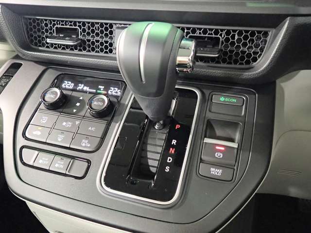 ホンダ ステップワゴン １．５ エアー R8年 (近畿) 99
