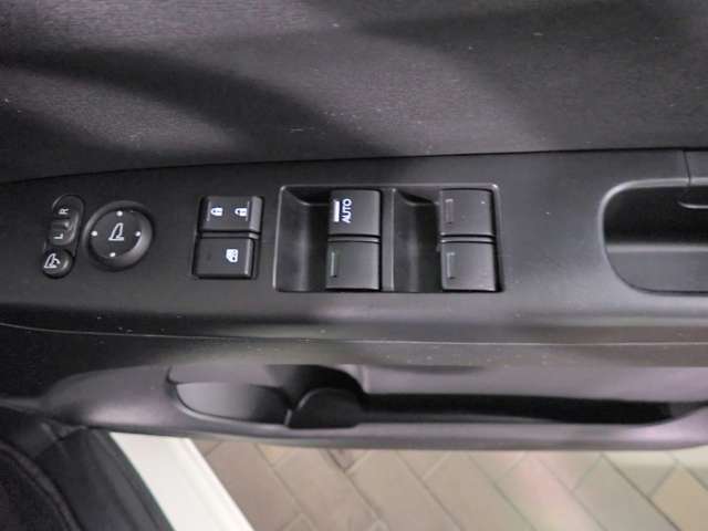 ホンダ Ｎ　ＢＯＸ ６６０ Ｇ Ｌパッケージ H27年 (近畿) 99