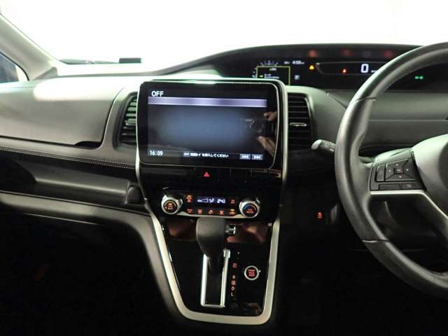 日産 セレナ ２．０ ハイウェイスター H29年 (近畿) 99