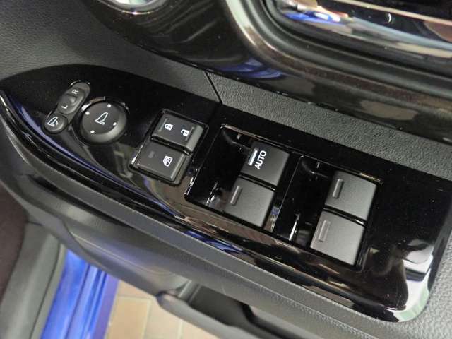 ホンダ Ｎ　ＢＯＸ カスタム ６６０ Ｇ Ｌ ターボ ホンダセンシング R2年 (近畿) 99