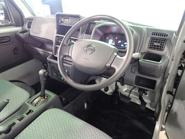 日産 クリッパートラック ６６０ ＤＸ ４ＷＤ R8年 (近畿) 99