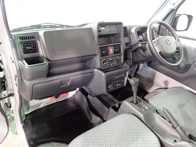 日産 クリッパートラック ６６０ ＤＸ ４ＷＤ R8年 (近畿) 99
