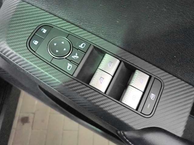 三菱 アウトランダー ブラックエディション R5年 (近畿) 99