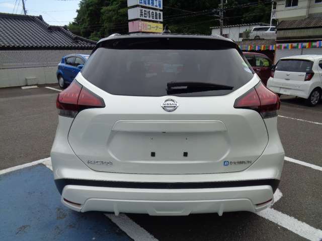 日産 キックス １．２ Ｘ （Ｅ－ＰＯＷＥＲ） R3年 (九州・沖縄) 99