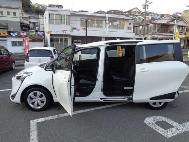 トヨタ シエンタ　ハイブリッド ハイブリッド １．５ Ｇ R4年 (九州・沖縄) 99