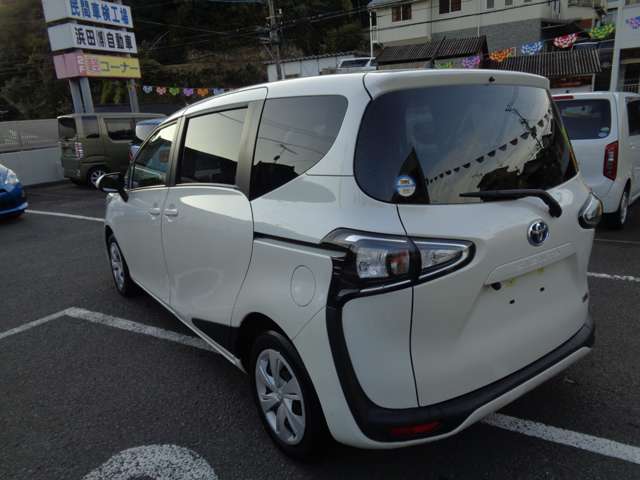 トヨタ シエンタ　ハイブリッド ハイブリッド １．５ Ｇ R4年 (九州・沖縄) 99