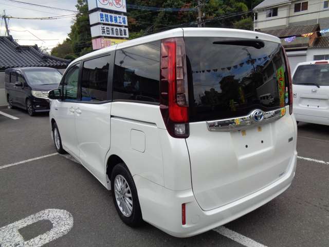 トヨタ ノア １．８ ハイブリッド Ｘ H27年 (九州・沖縄) 99