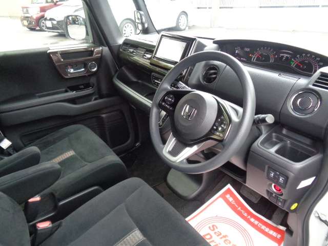 ホンダ Ｎ　ＢＯＸ カスタム ６６０ Ｇ ＥＸ ホンダセンシング R1年 (九州・沖縄) 99