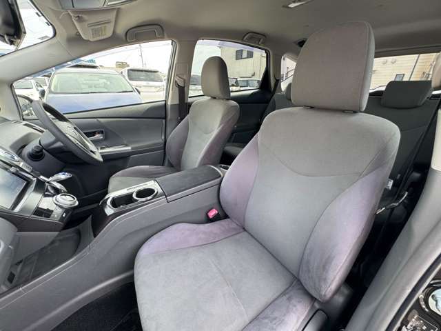 トヨタ プリウスΑ １．８ Ｓ H25年 (近畿) 99