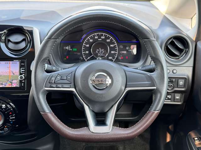 日産 ノート １．２ Ｅ－ＰＯＷＥＲ Ｘ モードプレミア H29年 (近畿) 99