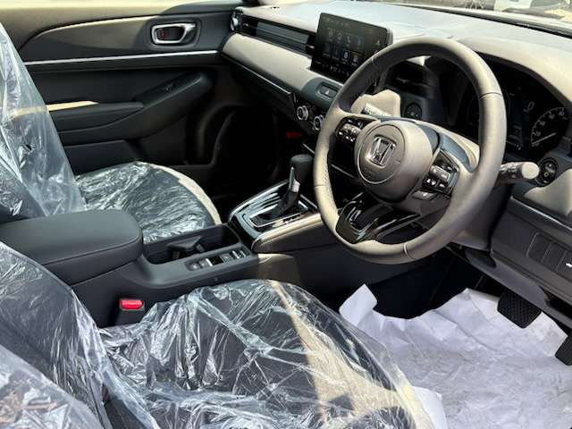 ホンダ ヴェゼル １．５ Ｅ：ＨＥＶ Ｚ R8年 (近畿) 99