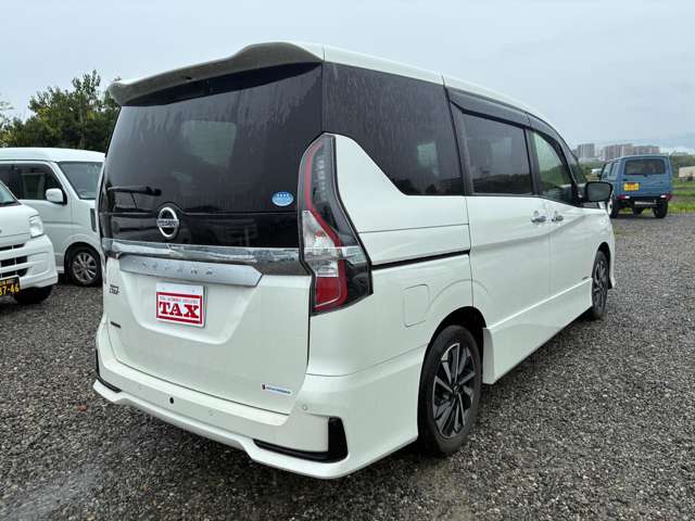 日産 セレナ ２．０ ハイウェイスター Ｖ R3年 (近畿) 99
