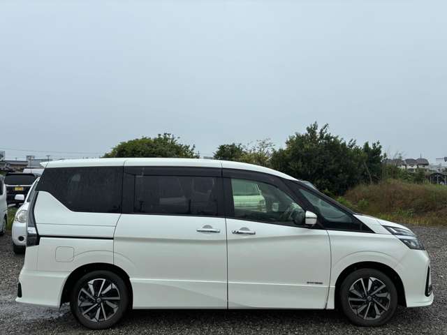 日産 セレナ ２．０ ハイウェイスター Ｖ R3年 (近畿) 99