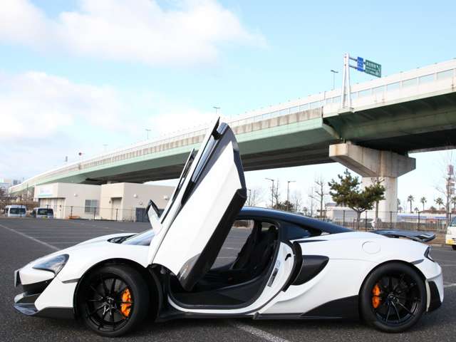 マクラーレン ６００ＬＴ ３．８ R1年 (近畿) 99
