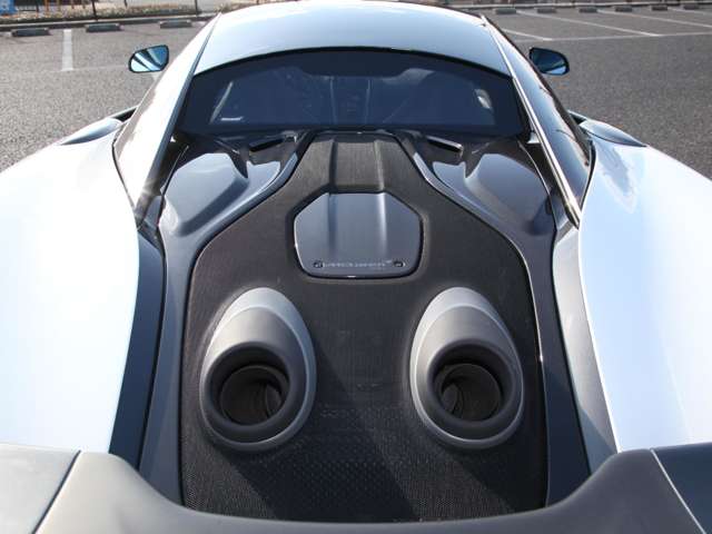 マクラーレン ６００ＬＴ ３．８ R1年 (近畿) 99