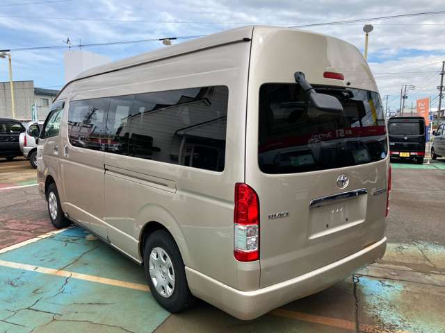 トヨタ ハイエースワゴン ２．７ グランドキャビン ４ＷＤ H30年 (甲信越・北陸) 99