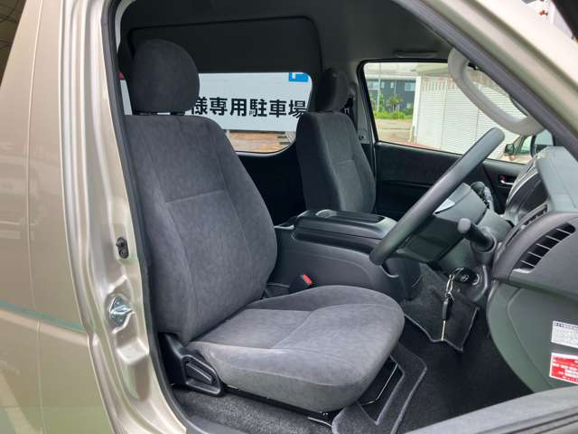 トヨタ ハイエースワゴン ２．７ グランドキャビン ４ＷＤ H30年 (甲信越・北陸) 99