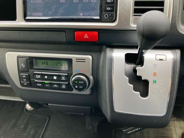 トヨタ ハイエースワゴン ２．７ グランドキャビン ４ＷＤ H30年 (甲信越・北陸) 99