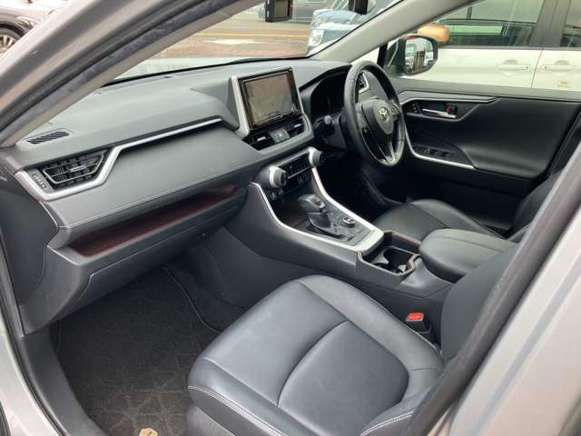 トヨタ ＲＡＶ４ ２．０ Ｇ Ｚパッケージ ４ＷＤ R1年 (甲信越・北陸) 99