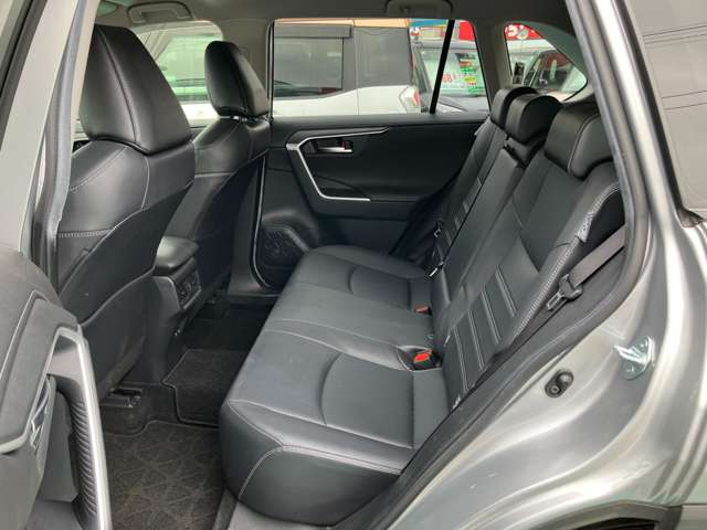 トヨタ ＲＡＶ４ ２．０ Ｇ Ｚパッケージ ４ＷＤ R1年 (甲信越・北陸) 99