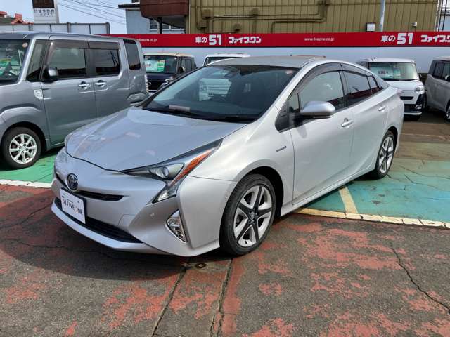 トヨタ プリウス １．８ Ａ プレミアム ツーリングセレクション Ｅ－ＦＯＵＲ ４ＷＤ H28年 (甲信越・北陸) 99