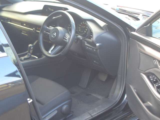 マツダ ＭＡＺＤＡ３　ファストバック １．５ １５Ｓ R1年 (東北) 99