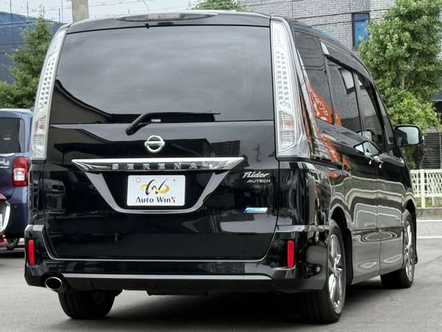 日産 セレナ ２．０ ライダー ブラックライン Ｓ－ＨＹＢＲＩＤ H24年 (近畿) 99