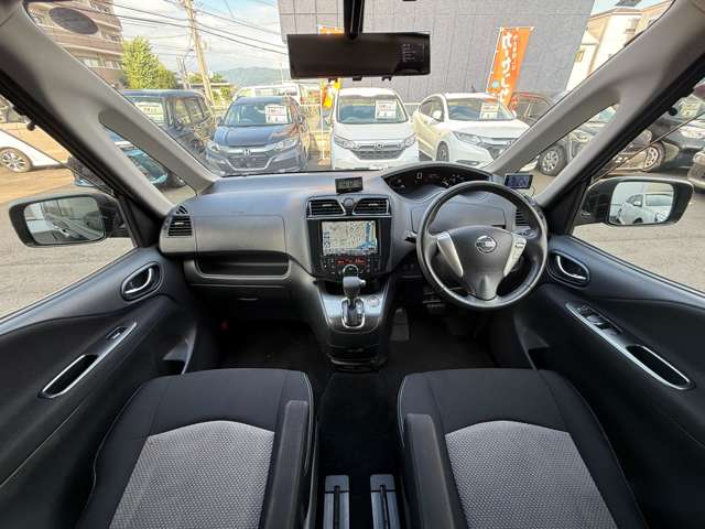 日産 セレナ ２．０ ライダー ブラックライン Ｓ－ＨＹＢＲＩＤ H24年 (近畿) 99