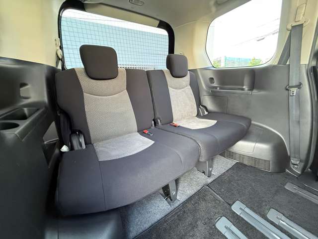 日産 セレナ ２．０ ライダー ブラックライン Ｓ－ＨＹＢＲＩＤ H24年 (近畿) 99