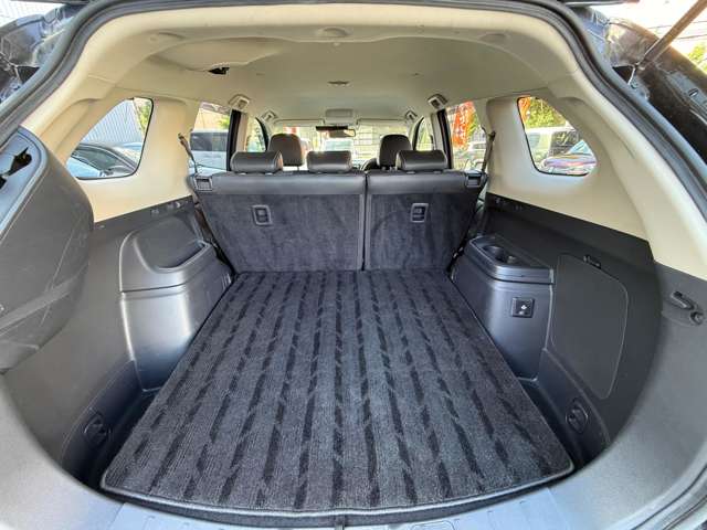 三菱 アウトランダーＰＨＥＶ ２．４ Ｇ ４ＷＤ H30年 (近畿) 99