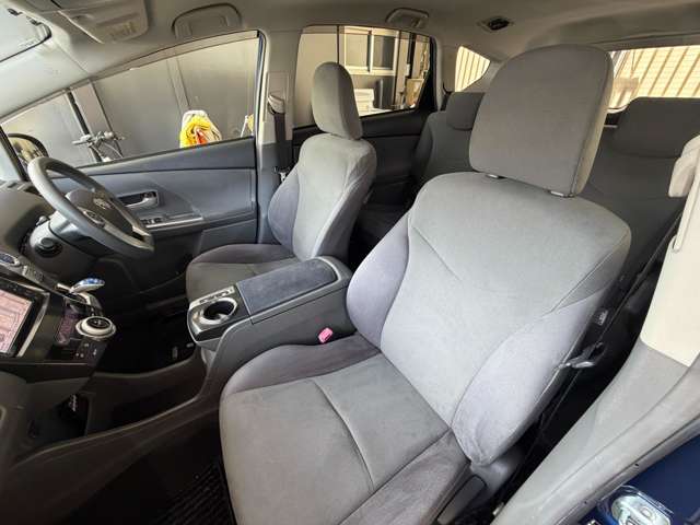 トヨタ プリウスΑ １．８ Ｓ Ｌセレクション H24年 (近畿) 99