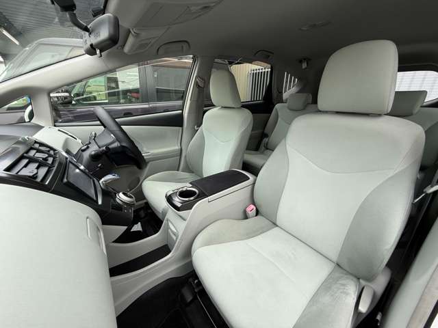 トヨタ プリウスΑ １．８ Ｓ H23年 (近畿) 99