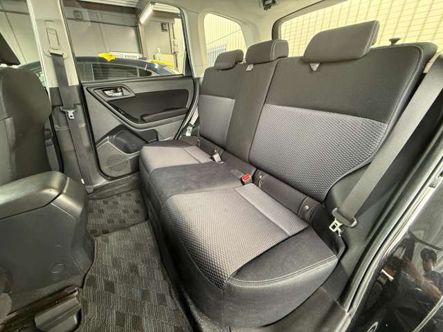 スバル フォレスター ２．０Ｉ ４ＷＤ H27年 (近畿) 99