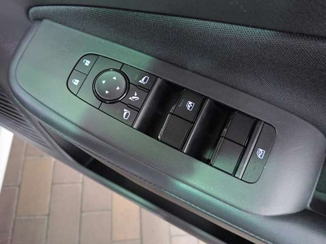 日産 ノート １．２ Ｘ R3年 (近畿) 99