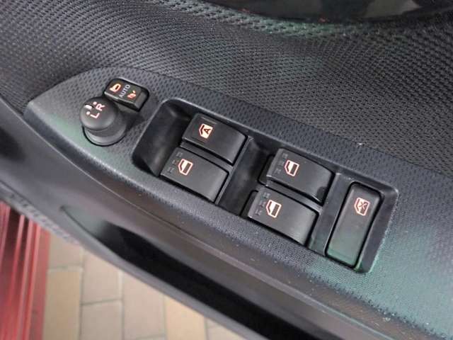 ダイハツ ムーヴ ６６０ カスタム Ｘ リミテッド ＳＡＩＩＩ R3年 (近畿) 99